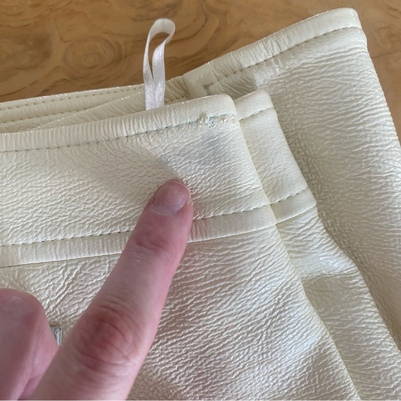 Courreges Vinyl Skirt In Cream Off White With Stains Size FR36 US4 - Picture 10 of 13